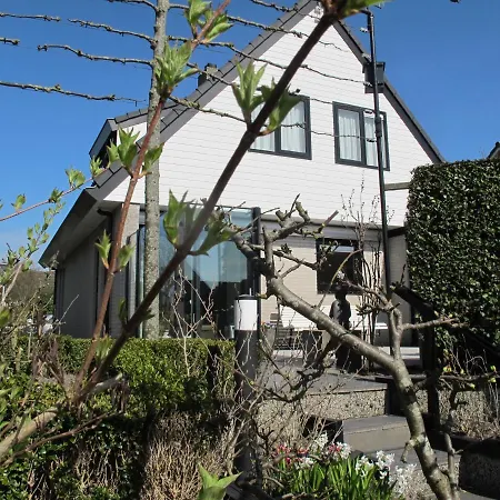 Achter Het Anker Bed & Breakfast 3*