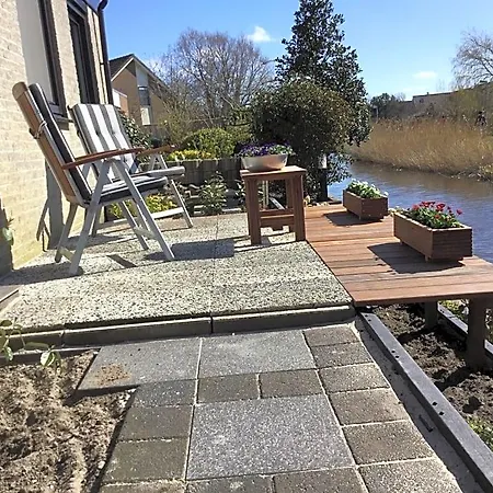 Achter Het Anker Bed & Breakfast 3*